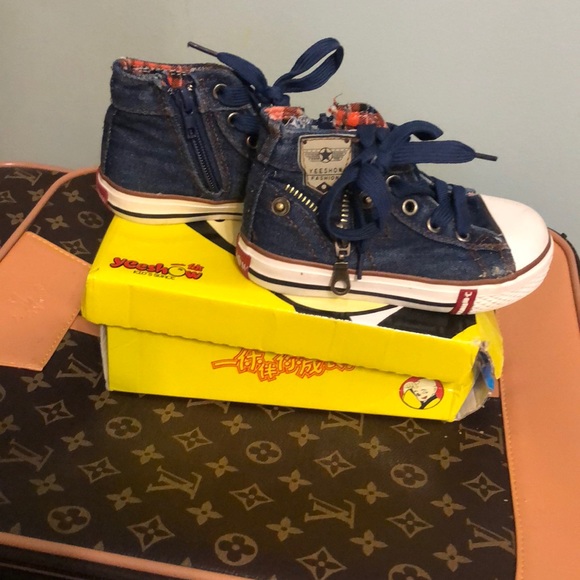 BNIB YEESHOW DENIM HIGHTOP SNEAKERS 👟. Super cool - Picture 3 of 3